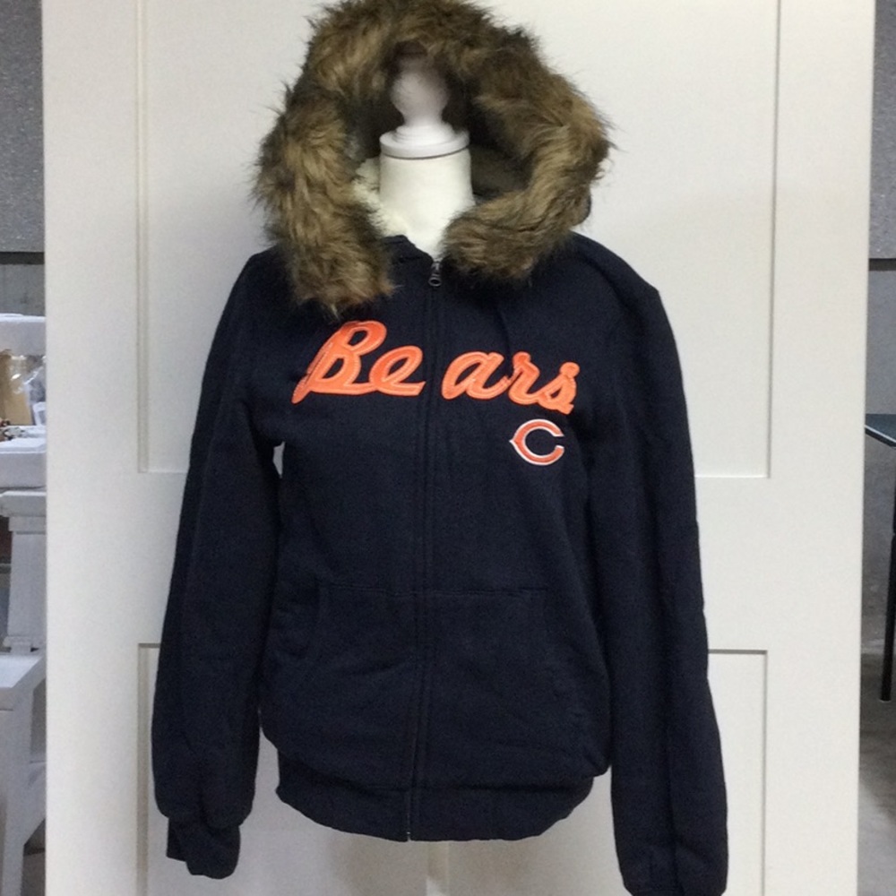 Chicago Bears Fleece Sweatshirt Women Never worn - please send questions
